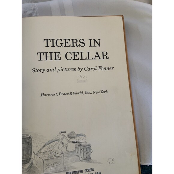 Tigers in the Cellar by Carol Fenner 1963 Children’s DELIGHTFUL STORY hb - Picture 2 of 10